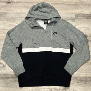 Nike Men's Grey, White, and Black 1/2 Zip Hooded Sweatshirt